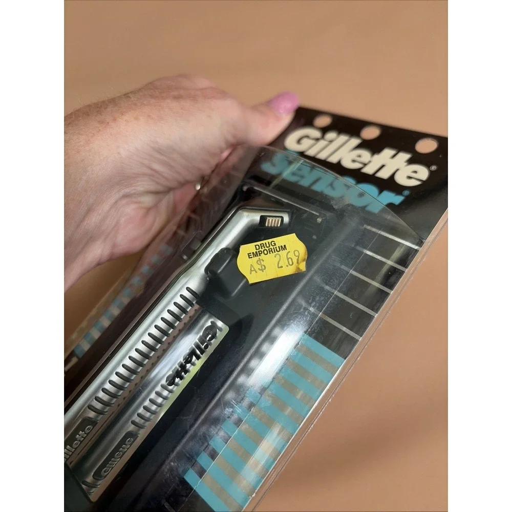 Gillette Sensor Razor (1989) - 3 Cartridges - HANDLE MADE IN USA New Old Stock